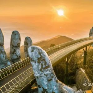 Khám phá cầu bàn tay Ba Na Hills - địa điểm check in cực HOT